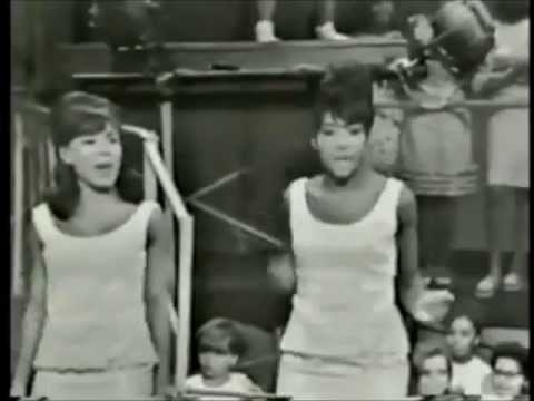 MUSIC OF THE SIXTIES   The Girl Groups (Martha,Crystals,Shirelles,Ronettes,Marvelettes,Supremes)