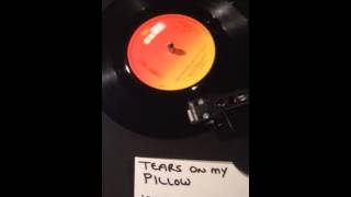 Johnny Nash - Tears On My Pillow ( I can't Take It ) From 1975.