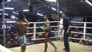Download Lagu Robert Lek(Tiger Muay Thai) wins 20,000 Baht Muay Thai Fight Thumbnail