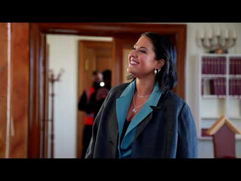 Molly Sandén surprises Húsavík church organist