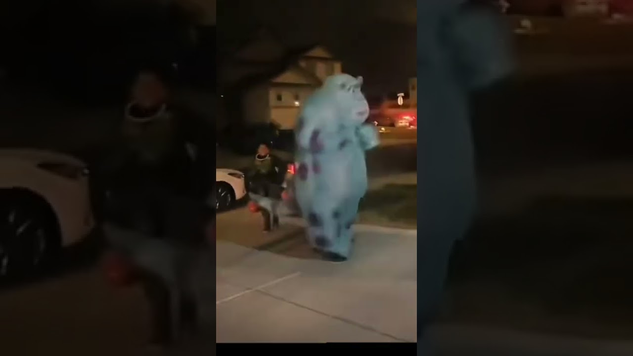 Sully costume 🤣 #shorts #viral TikTok viral__official