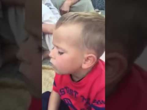 Dječak uči ilahiju - U Medinu pošao bih (PRESLATKO POSLUŠAJ TE)