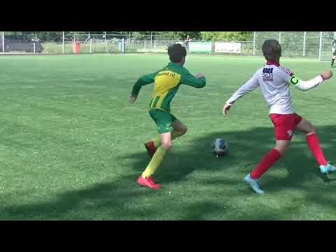 14-05-2022 Docos JO11-2 tegen Voorschoten JO11-2