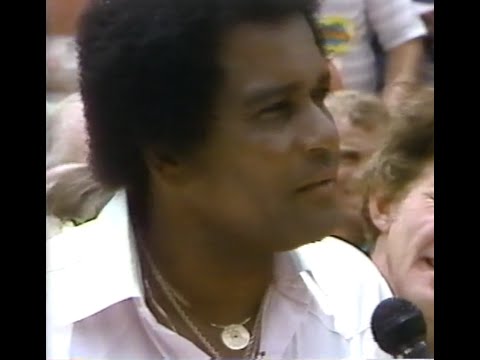 Charley Pride Live (1982 Nashville Fan Fair)