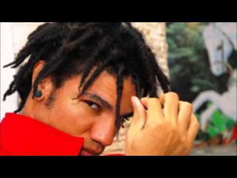 meu maracatu pesa uma tonelada : fantasmão canta nação