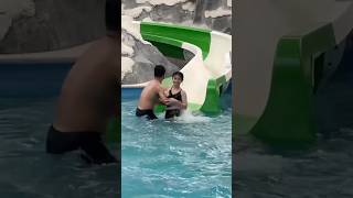 【funny video】中国にプールにアイドル級美女降臨China funny Video Water park sliders #shortvideos #funny