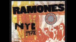 21 Today Your Love,Tomorrow the World - The Ramones NYC LIVE 1978