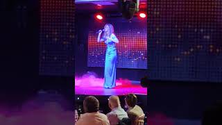 Zora sourit - Aurore chante Céline Dion