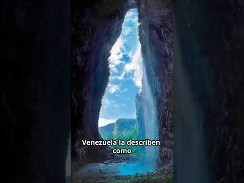El Tepuy Autana: la montaña venezolana con un TÚNEL de 400m que nadie explica 🌿