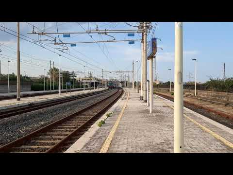 E464.619+IC 721( con 1523) +E464.617. STAZIONE DI ACIREALE