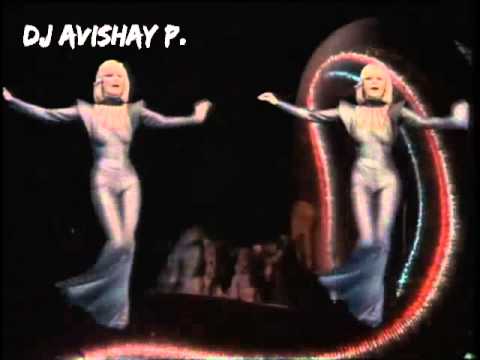 Bob Sinclar Raffaella Carra - Far LAmore Official Video HD