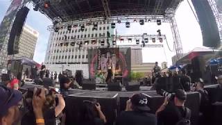 Discharge "The Blood Runs Red" OPENING SONG at PUNK ROCK BOWLING 2017