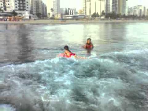 Pegando Onda!!! Melhor que o Pai!!rsrsr