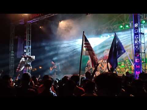 Nanoe Biroe - Gumi Tanpa Matan Ai (Live)