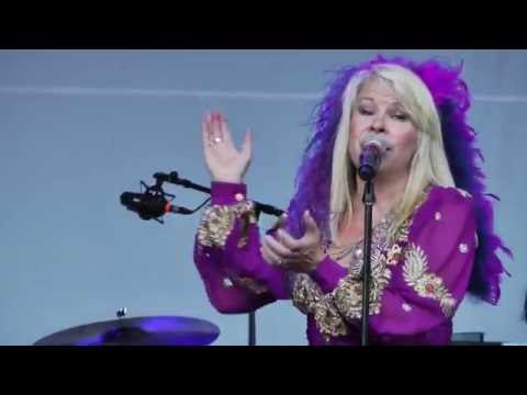 LuLu HUGHES sings JANIS Me And Bobby Mcgee / Mercedes Benz PEARL Montreal Jazz Festival 2016