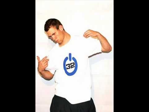 CB32 feat. Apo Es - Read all about it