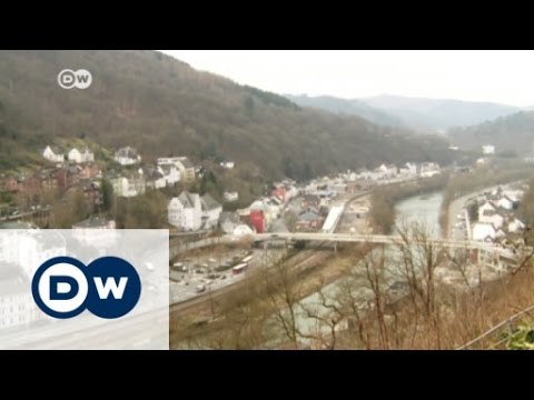 Altena leads by example in refugee crisis | DW News