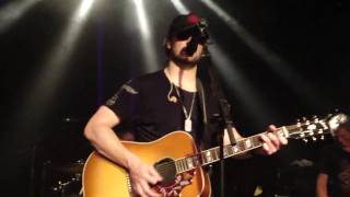 Eric Church - Before She Does (acoustic)