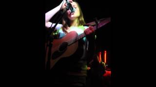 Gabrielle Aplin -Keep Pushing Me Away (Edinburgh)