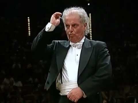 Daniel Barenboim - Manuel de Falla - Farruca Aus Der Dreispitz (1921)
