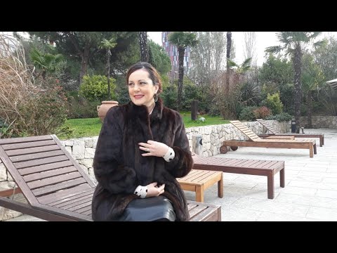 Vitrina e librit/ Kadare dhe Gjirokastra- Roland Tasho