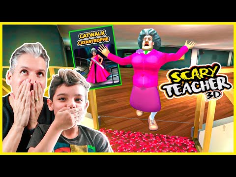 TROLEI O DESFILE DA PROFESSORA (Scary Teacher) | Amigo dos brinquedos Games