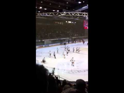 Entrée des joueurs, LHC - EVZ