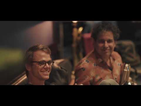 download lagu mp3 mp4 Calamaro Cargar La Suerte, download lagu Calamaro Cargar La Suerte gratis, unduh video klip Calamaro Cargar La Suerte