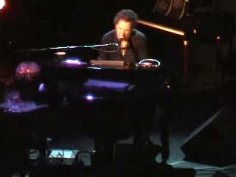 Thundercrack (solo piano) Bruce Springsteen 11/9/2005 Philly
