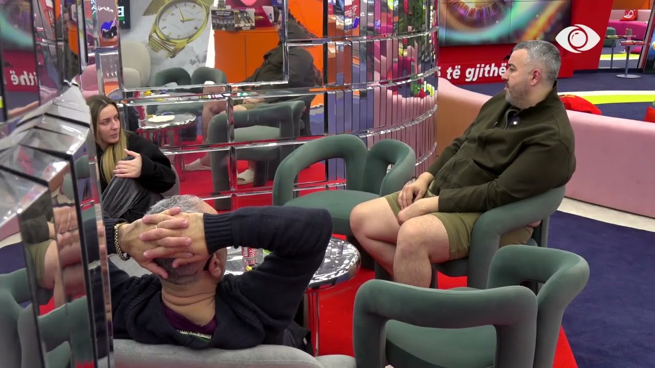 “U dashurua me të”/ Rogerti vijon diskutimin me Juelën dhe Artanin për Selin: Është 23-vjeç, por…