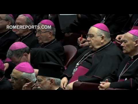 Francisco explica a obispos italianos claves de la vocación sacerdotal
