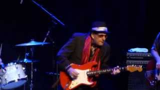 Ronnie Earl - Moanin' - 10/17/14 Newton Theatre - NJ