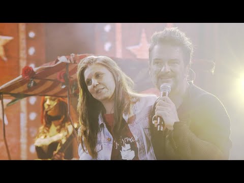 Senora De Las Cuatro Decadas (Vivo) - Ricardo Arjona