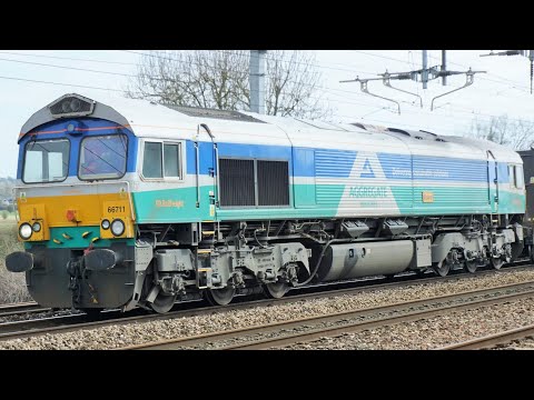 Class 66: GBRf 66711 Passes Tilehurst East Junction