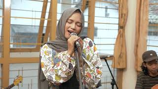 Download lagu Bella Nadinda - Kaulah Segalanya (Keroncong Cover) mp3 Download lagu Bella Nadinda - Kaulah Segalanya (Keroncong Cover) mp3