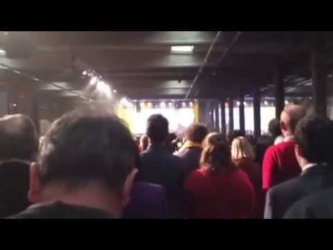 De Vlaamse Leeuw zingen met 4000 man! Kippenvel! #vvvcongres