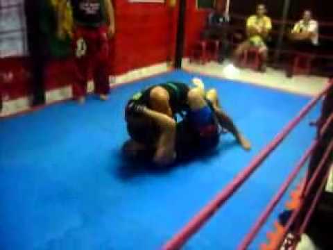 Treino dos alunos Odair e Tiago 21/12/2011