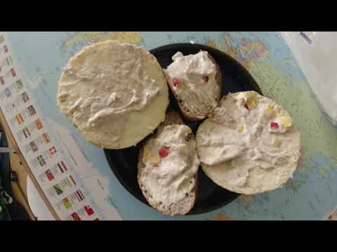 MongoTV_6265 - Min Morgenmad - MØLLEBOLLE og FRANSKBRØD Med TUNSALAT