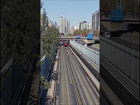 Metro de Santiago Línea 2 Cruce de trenes (NS16) próximos a Estación Santa Ana