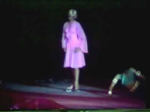 Holiday on Ice 1975 - velvet rock 2/2