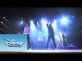 Violetta: Show final: Los chicos cantan "Ven y ...