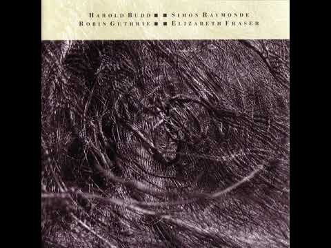 Harold Budd, Simon Raymonde, Robin Guthrie, Elizabeth Fraser – Ooze Out And Away, Onehow