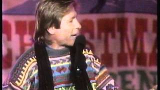 John Denver Country Roads with The Nitty Gritty Dirt Band Christmas In Aspen