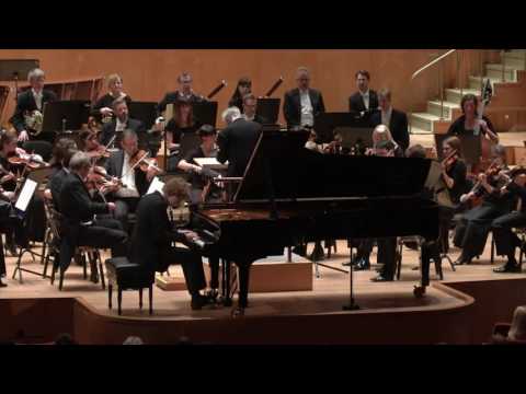 Mozart Piano Concerto No.20 in D minor, K.466 - Jan Lisiecki & Skrowaczewski