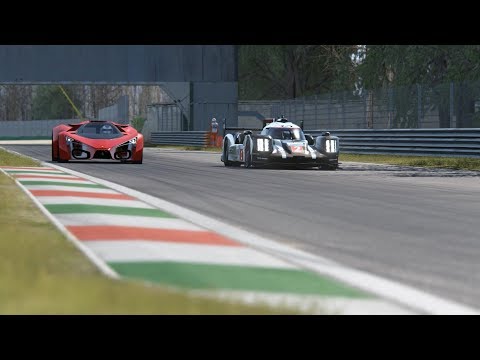 Ferrari F80 Concept vs Porsche 919 Hybrid '16 at Monza Circuit