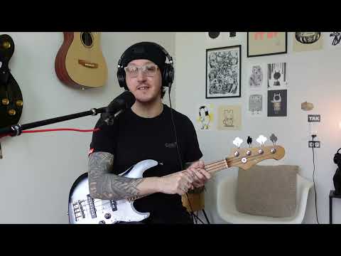 PLAYING MINI BASS AND MIXING RHYTHMS (BASS UKULELE)  @4stringboy  part three
