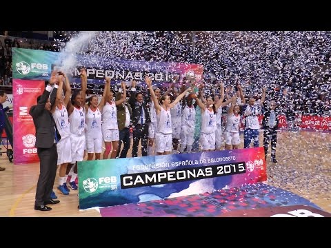 Celebración victoria de Avenida en la Copa de la Reina 2015