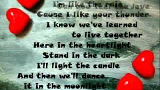 Kenny Loggins - Heartlight (Lyrics)
