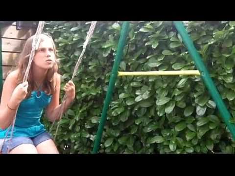 Anouk lost video clip