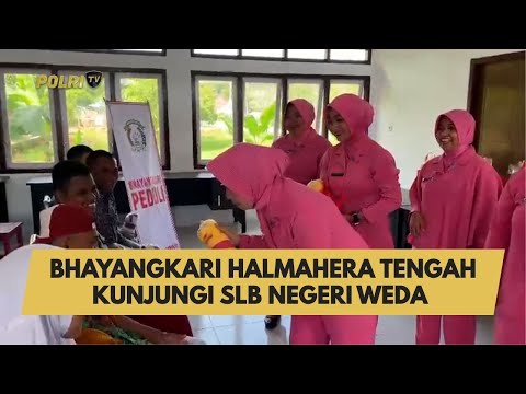 BHAYANGKARI HALMAHERA TENGAH KUNJUNGI SLB NEGERI WEDA